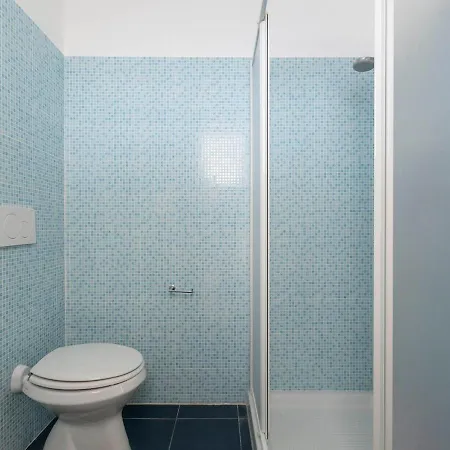 Sleeps 8 With Pool And Air Con Villa *