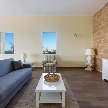 Sleeps 8 With Pool And Air Con Villa