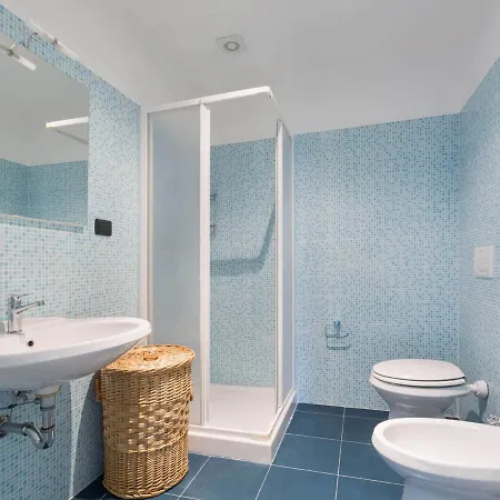 Sleeps 8 With Pool And Air Con Villa