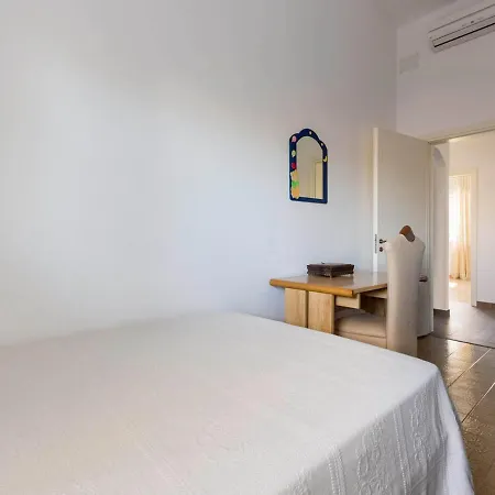Sleeps 8 With Pool And Air Con Villa Torre Suda